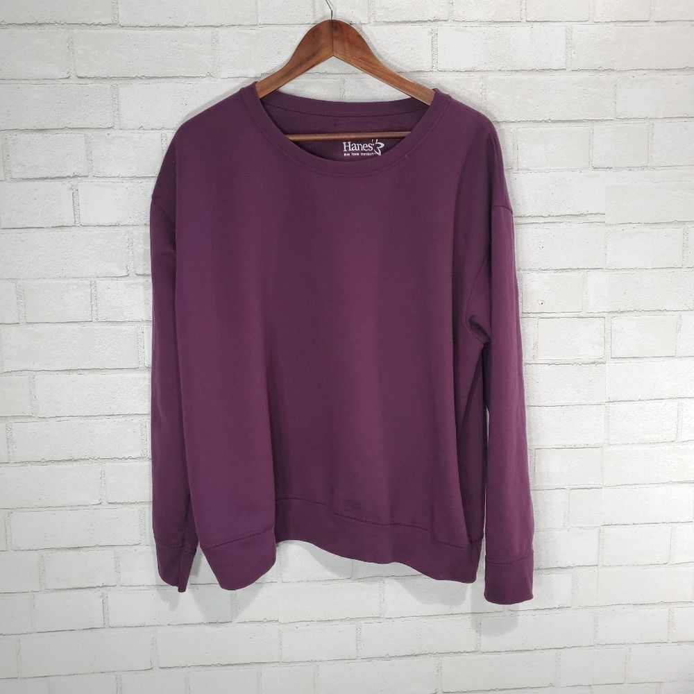 Hanes comfy crew-neck sweatshirt